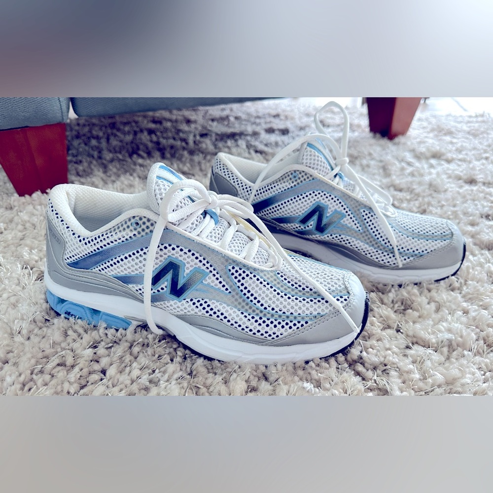 Women’s New Balance N-Fuse 560 Sneakers EUC Size 8.5